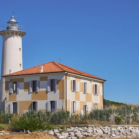 In A Seafront Building-beahost Апартаменти