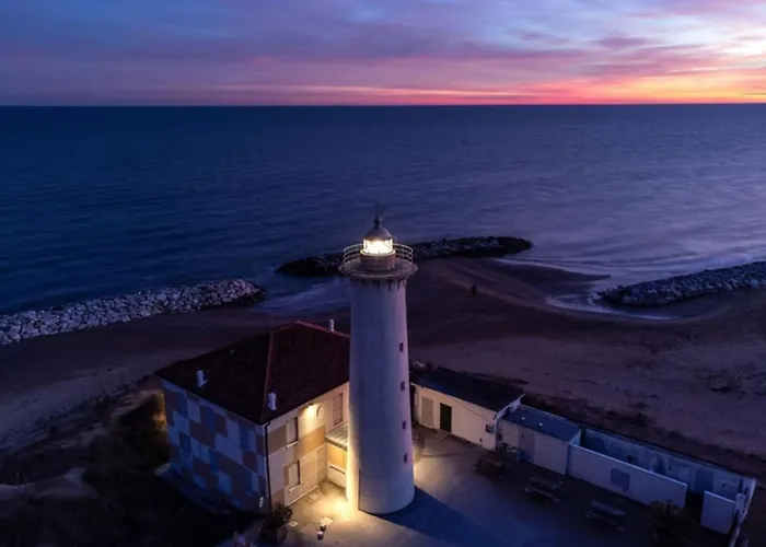 In A Seafront Building-beahost 비비오네